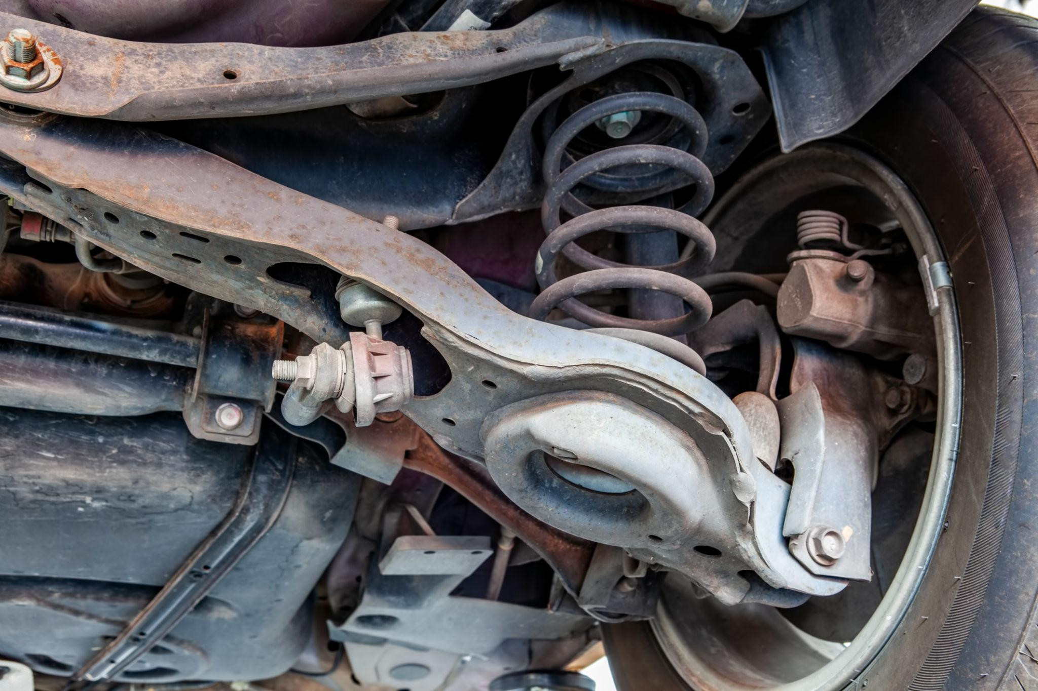 Lengőkar - a futómű része