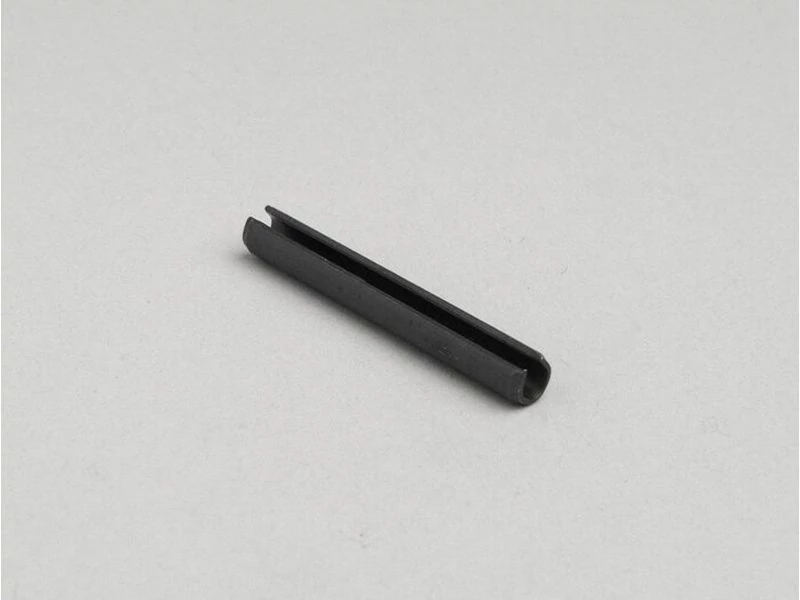 Feszítőstift a gyorsító működtető karhoz